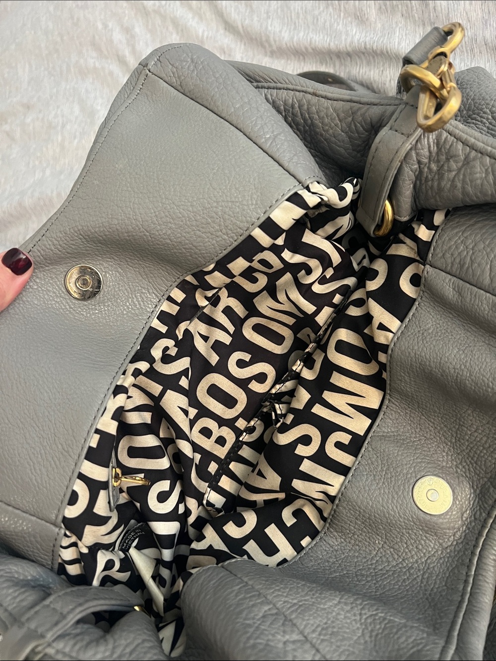 Marc by Marc Jacobs Gray Pebbled Leather Shoulder Bag with Gold Hardware - Picture 3 of 5